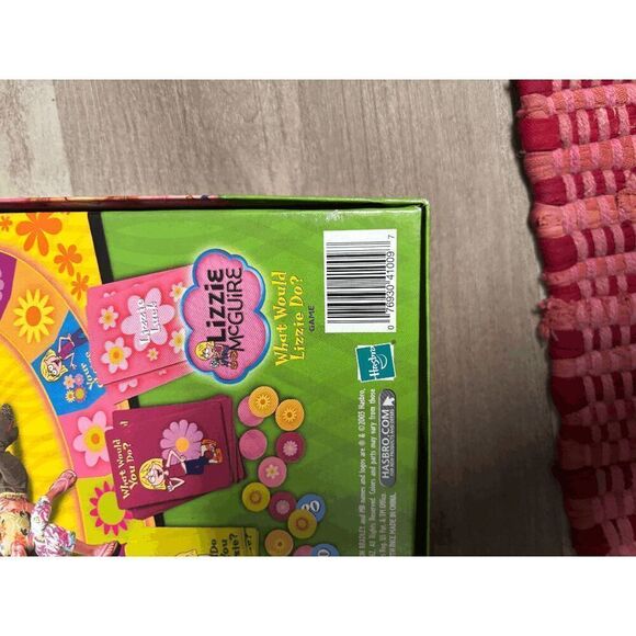 Vintage Lizzie Mcguire "What Would Lizzie Do?" Board Game (All pieces included) - Picture 2 of 6